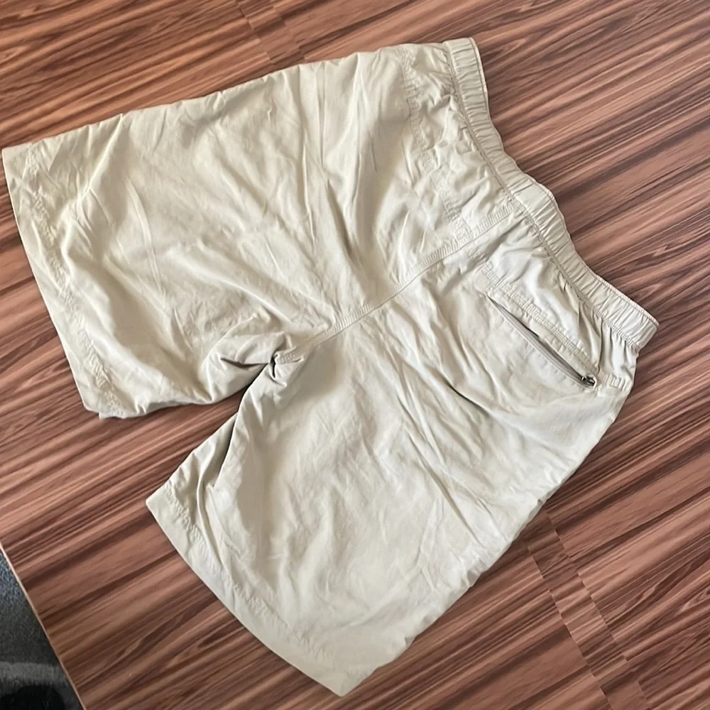 THE North Face Nylon Hiking Shorts Size Medium